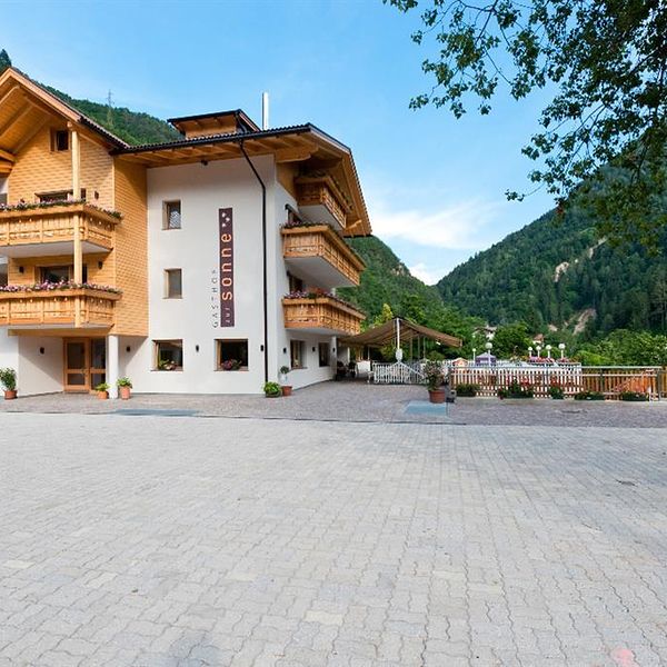 gasthof-zur-sonne-obiekt-teren-hotelu-844140987-600-600