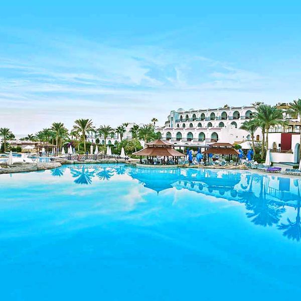 savoy-sharm-obiekt-teren-hotelu-basen-825816155-600-600