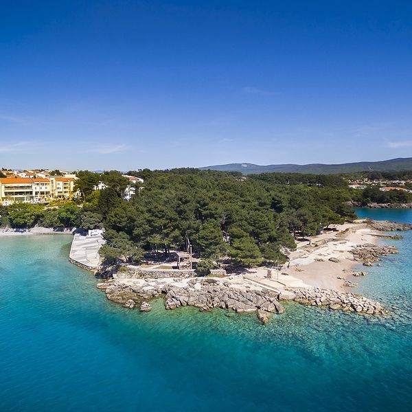 valamar-koralj-teren-hotelu-plaza-844827806-600-600