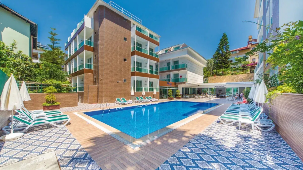 Kleopatra Atlas hotel przy plazy Kleopatry