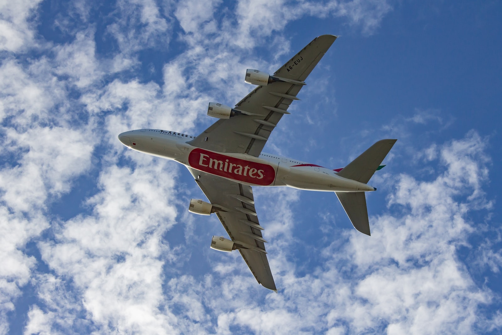 linie lotnicze Emirates, loty Emirates na wakacje, tanie loty emirates, emirates na wakacje, emirates loty bali, emirates loty dubaj, emirates loty oman, emirates loty zanzibar, emirates loty malediwy, emirates loty seszele, emirates loty dominikana