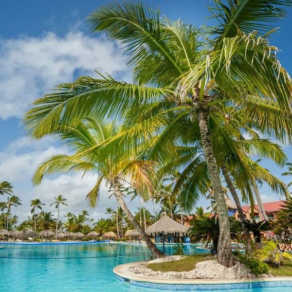 punta-cana-princess-teren-hotelu-basen-1000878876-600-600