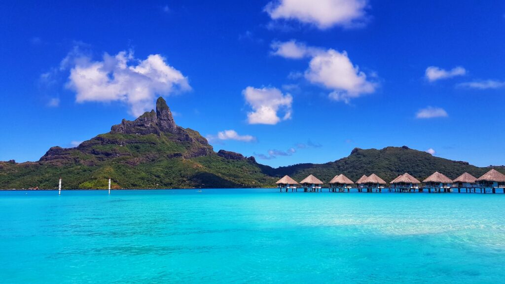 Wakacje Bora Bora, Pogoda Bora Bora, Wczasy Bora Bora, Kiedy lecieć na Bora Bora, Atrakcje Bora Bora