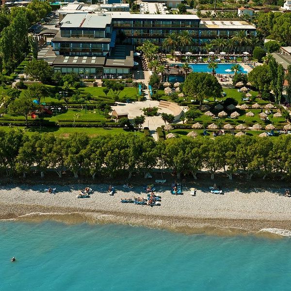 all-senses-ocean-blue-seaside-resort-ex-medblue-kremasti-teren-hotelu-1260214653-600-600