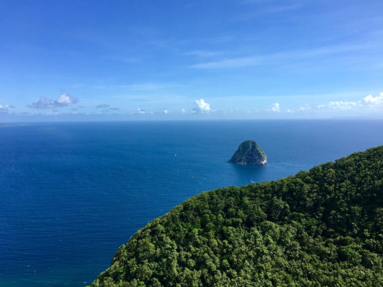 Martynika – pogoda. 🇲🇶 Sprawdź, kiedy jechać na wakacje na Martynikę