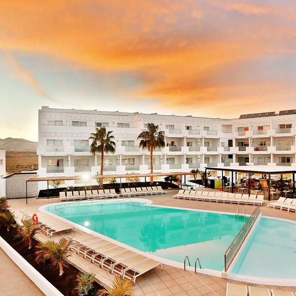 Wakacje w Hotelu Aequora Lanzarote Suites Hiszpania