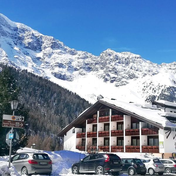 Wakacje w Hotelu Alpina Mountain Resort (Sulden am Ortler) Włochy