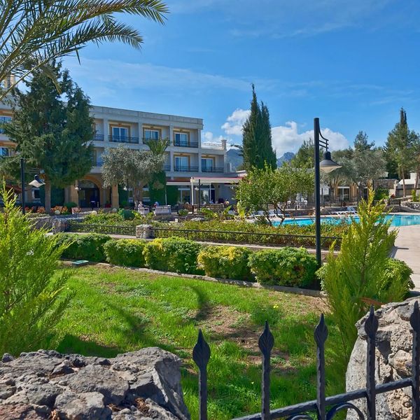 Hotel Altinkaya Resort w Cypr