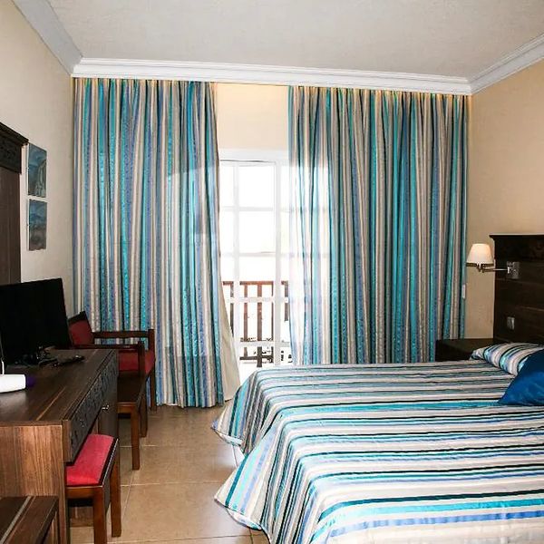 Anais-Bay-Hotel-Apartments-odkryjwakacje-4