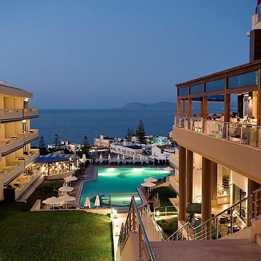 Hotel Galini Sea View (Agia Marina) w Grecja