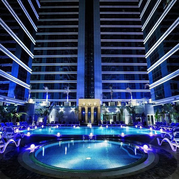 Wakacje w Hotelu Ghaya Grand Hotel & Apartments Emiraty Arabskie