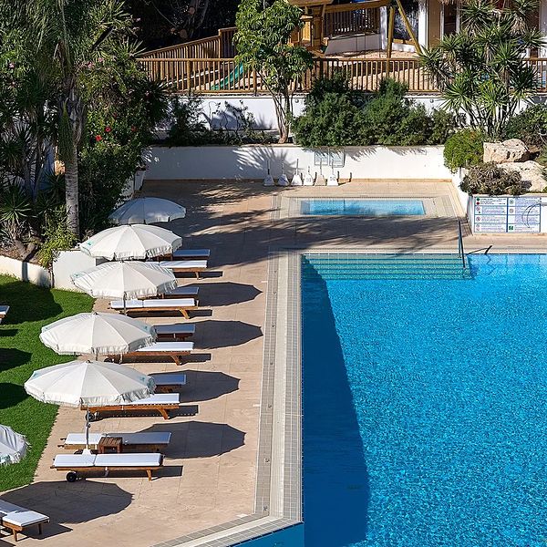 Hotel Grecian Sands w Cypr