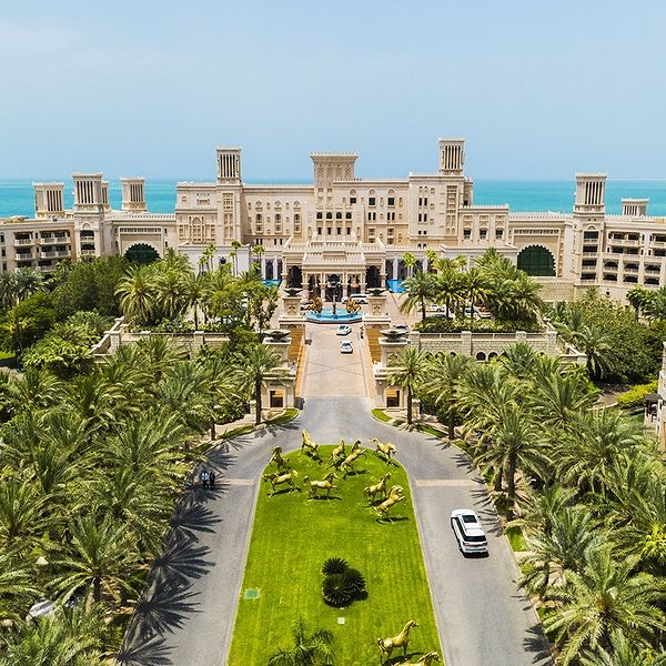 Wakacje w Hotelu Jumeirah Al Qasr Emiraty Arabskie
