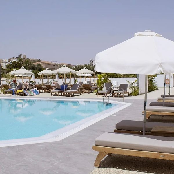 Hotel Kapetanios Bay w Cypr