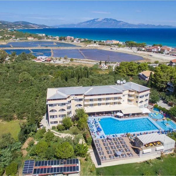 Wakacje w Hotelu Koukounaria Grecja