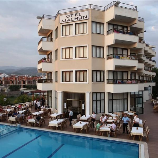 Wakacje w Hotelu Malhun Turcja