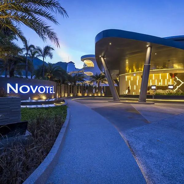 Novotel-Phuket-Karon-Beach-Resort-Spa-odkryjwakacje-4