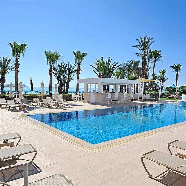 Wakacje w Hotelu Okeanos Beach Cypr