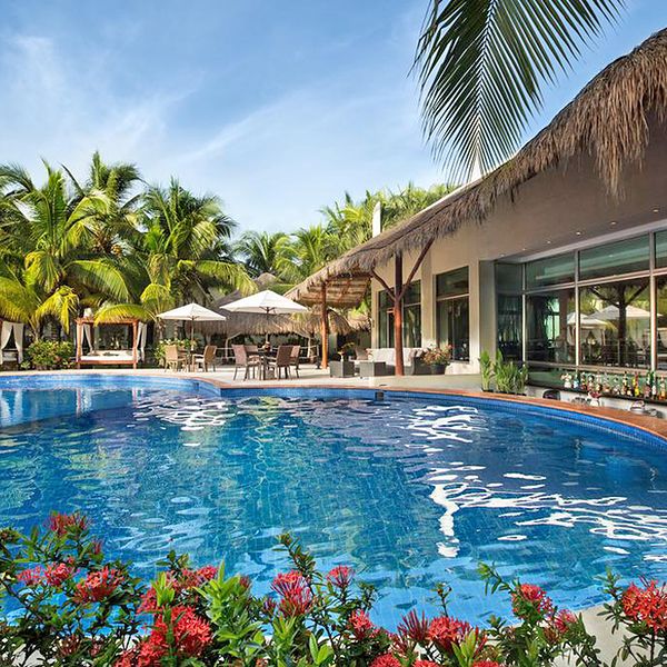 Hotel Palafitos Overwater Bungalows El Dorado Maroma w Meksyk