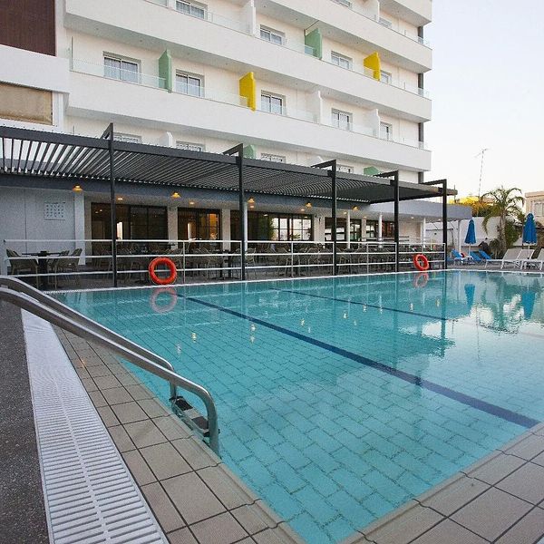 Wakacje w Hotelu Pefkos (Limassol) Cypr