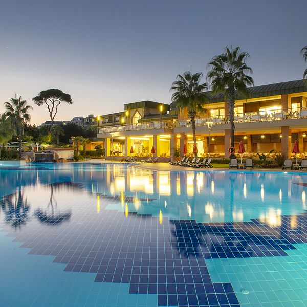 Hotel Pine Beach Belek (ex. Maritim Pine Beach Resort) w Turcja