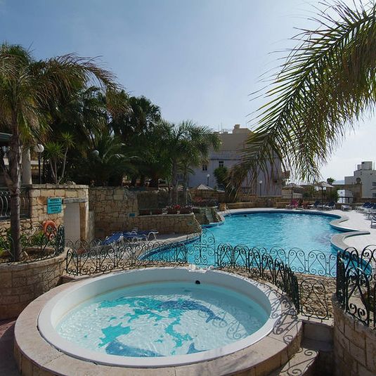 Wakacje w Hotelu Porto Azzurro Aparthotel (St. Paul's Bay) Malta
