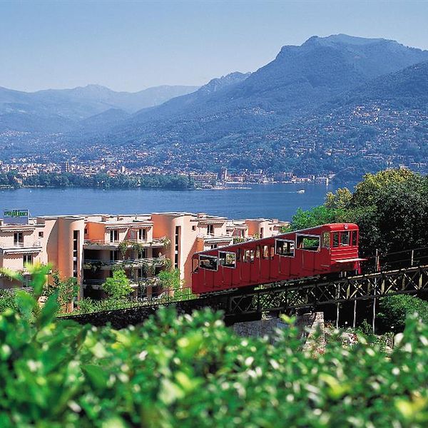Wakacje w Hotelu Suitenhotel Parco Paradiso Szwajcaria
