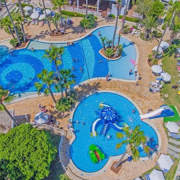 Hotel The Dome Beach Resort w Cypr