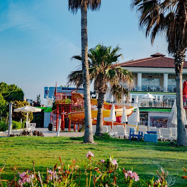 Hotel Throne Beach w Turcja