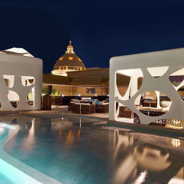 Wakacje w Hotelu V Dubai Curio Collection by Hilton Emiraty Arabskie