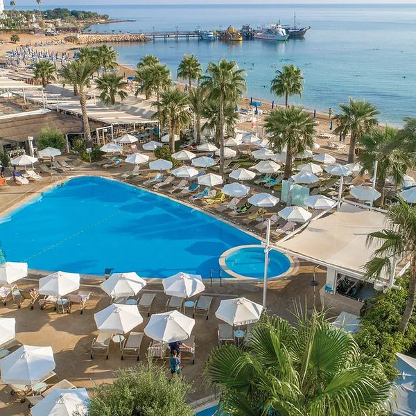 Wakacje w Hotelu Vrissaki Beach Cypr