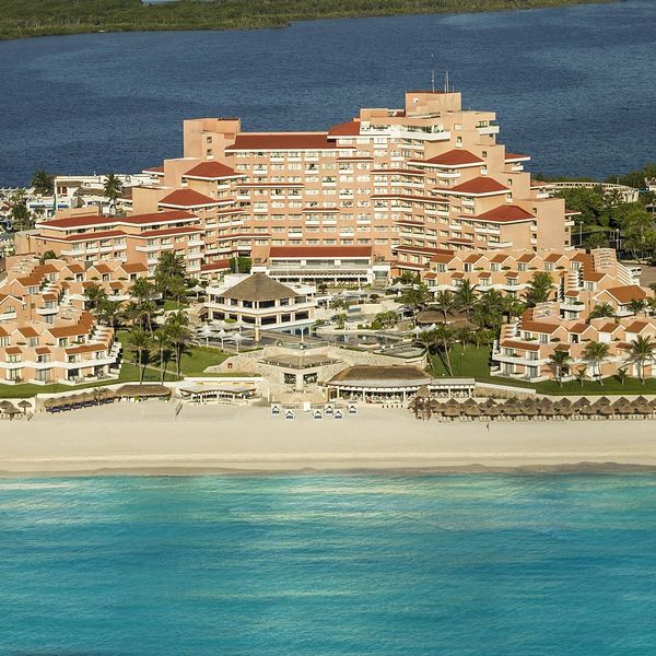 Opinie o Wyndham Grand Cancun Resort & Villas (ex. Omni Cancun)