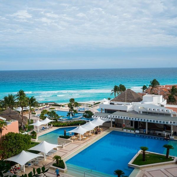 Wyndham-Grand-Cancun-Resort-Villas-ex.-Omni-Cancun-odkryjwakacje-4