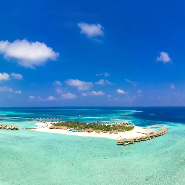 Hotel You & Me by Cocoon Maldives w Malediwy
