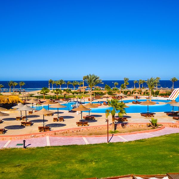 Wakacje w Hotelu Bliss Nada Beach Resort (ex. Hotelux Jolie Beach Resort Marsa Alam) Egipt