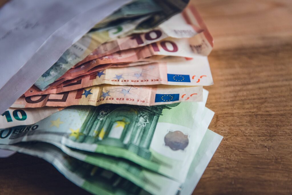 Czym płacić w Turcji na Wakacjach, Jaką walutę zabrać do Turcji?, Lira Turecka czy opłaca się wymienić?