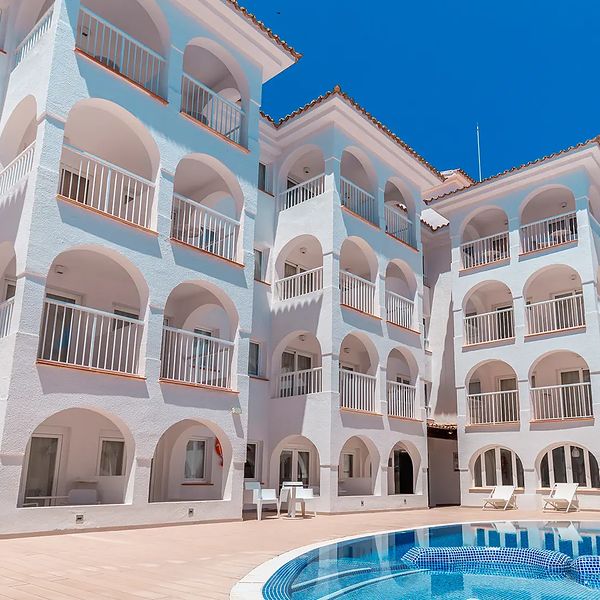 Wakacje w Hotelu R2 Bahia Cala Ratjada Design Hiszpania