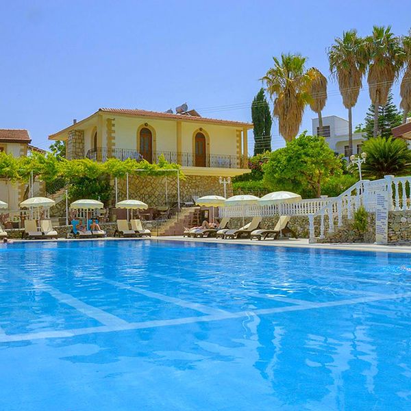 Wakacje w Hotelu Riverside Garden Resort Cypr