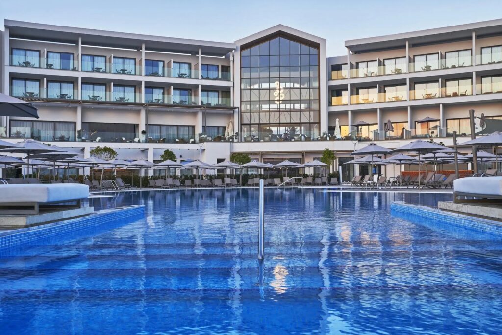 Hotel Atlantica Mare Village, Ayia Napa, Cypr