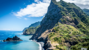 Zachwycające Hawaje Europy – Poznaj tę wyjątkową destynację na Oceanie Atantyckim