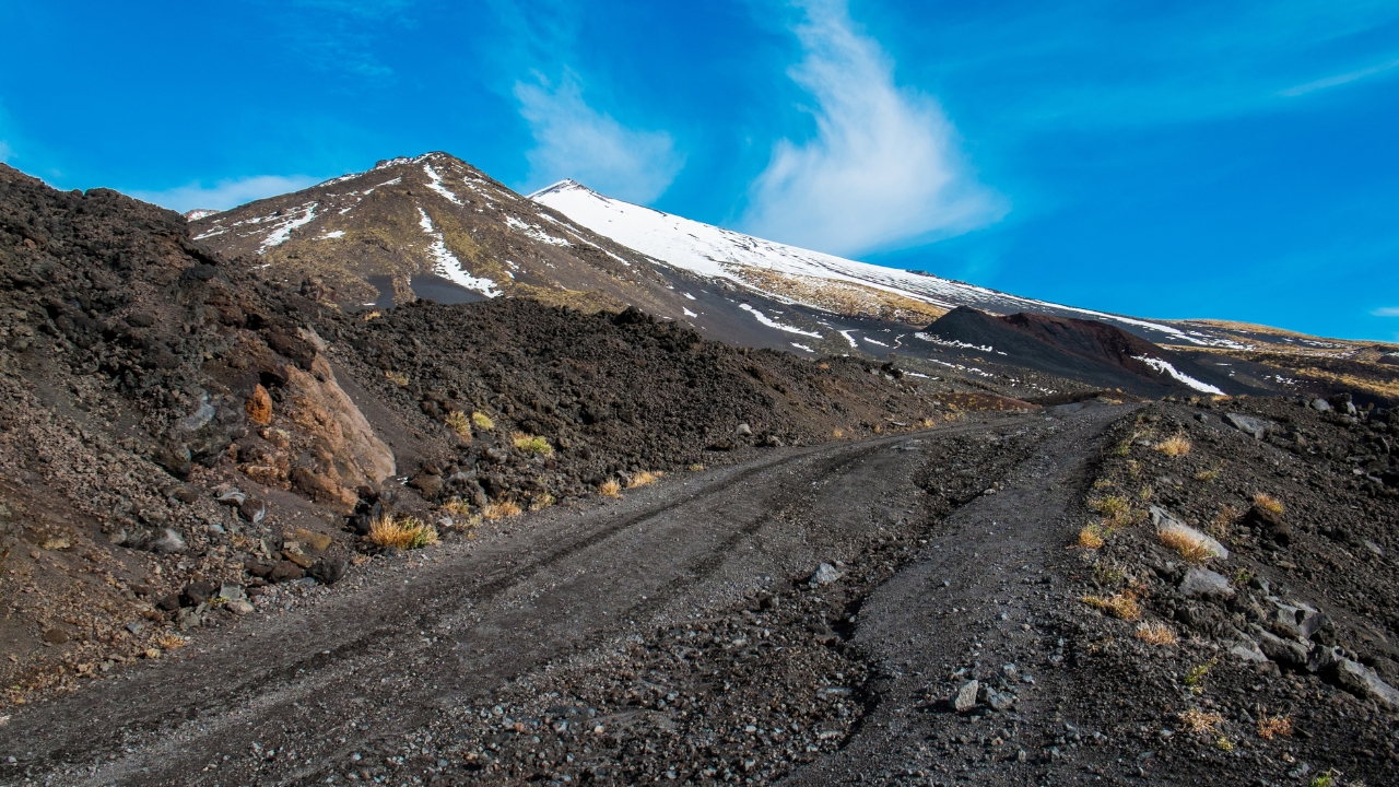 Dojazd na Etnę – Etna Nord czy Etna Sud?