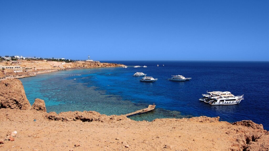 Plaża Ras Um Sid w Sharm el Sheikh – atrakcje, lokalizacja, opinie