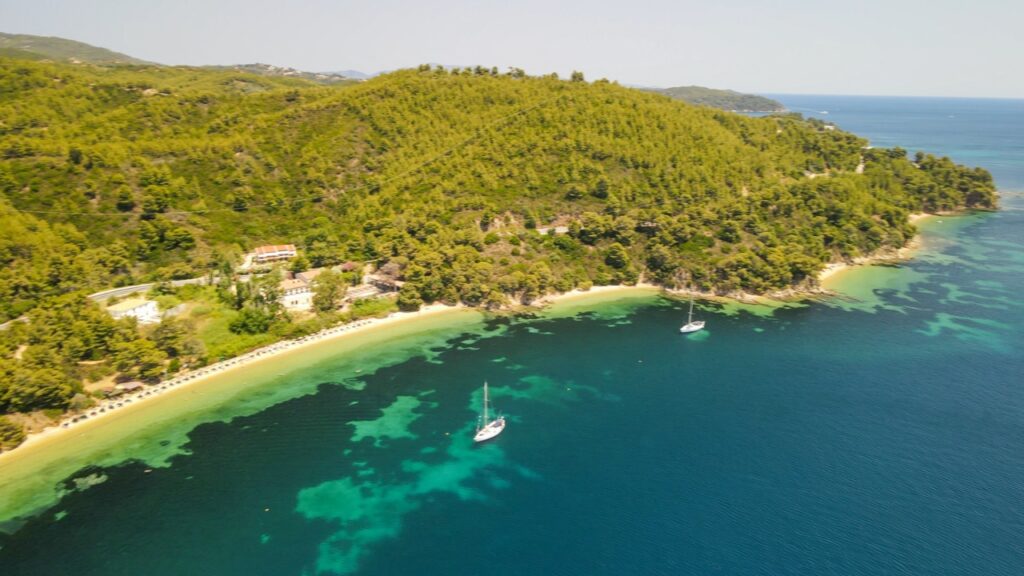 Plaża Koukounaries – najpiękniejsza plaża na Skiathos