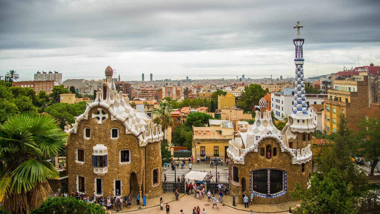 Kiedy najlepiej odwiedzić Park Güell?