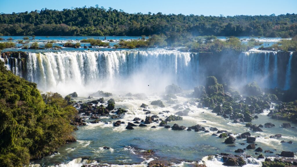 Wodospad Iguazu – gdzie sie znajduje, co warto wiedzieć?