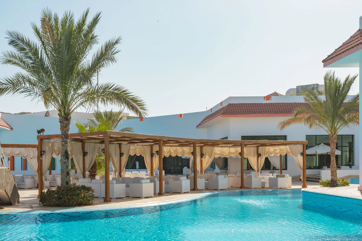 fantazia resort basen 1761925400 1200 800