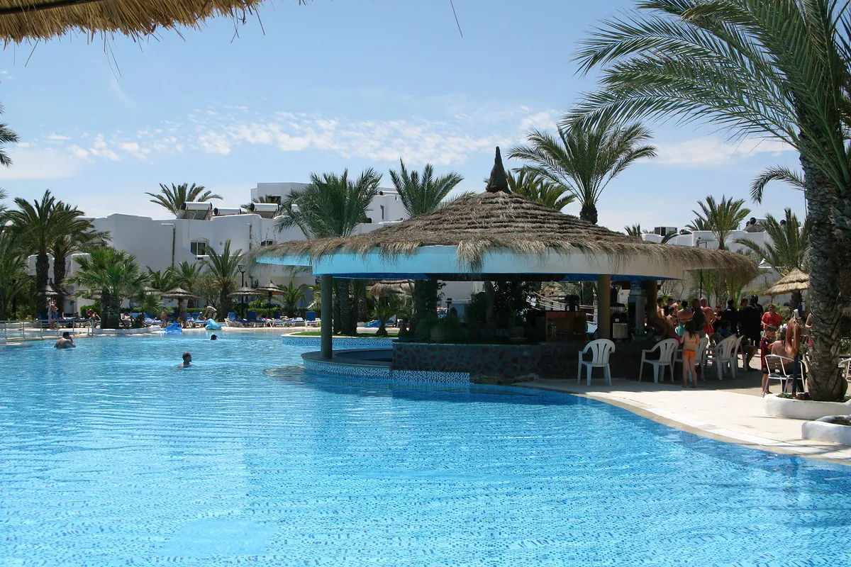 fiesta beach midoun pool bar 214654 1200 800