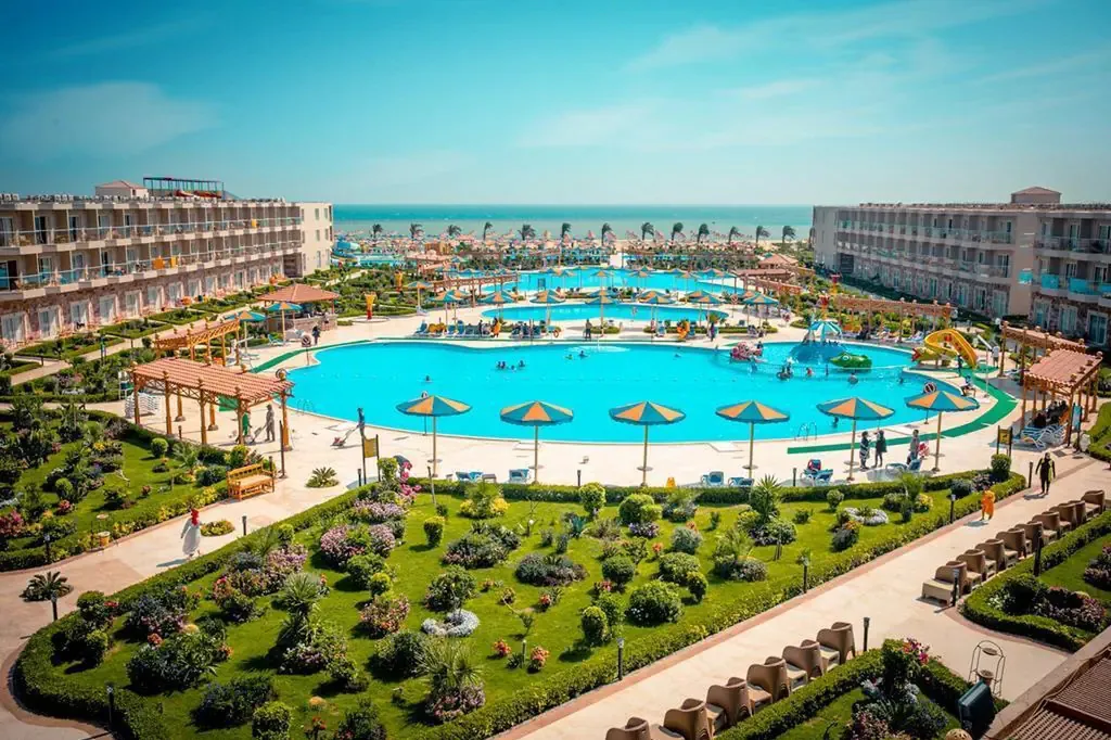 rewaya inn resort ex hawaii paradise aqua park resort teren hotelu basen 1789904521 1200 800