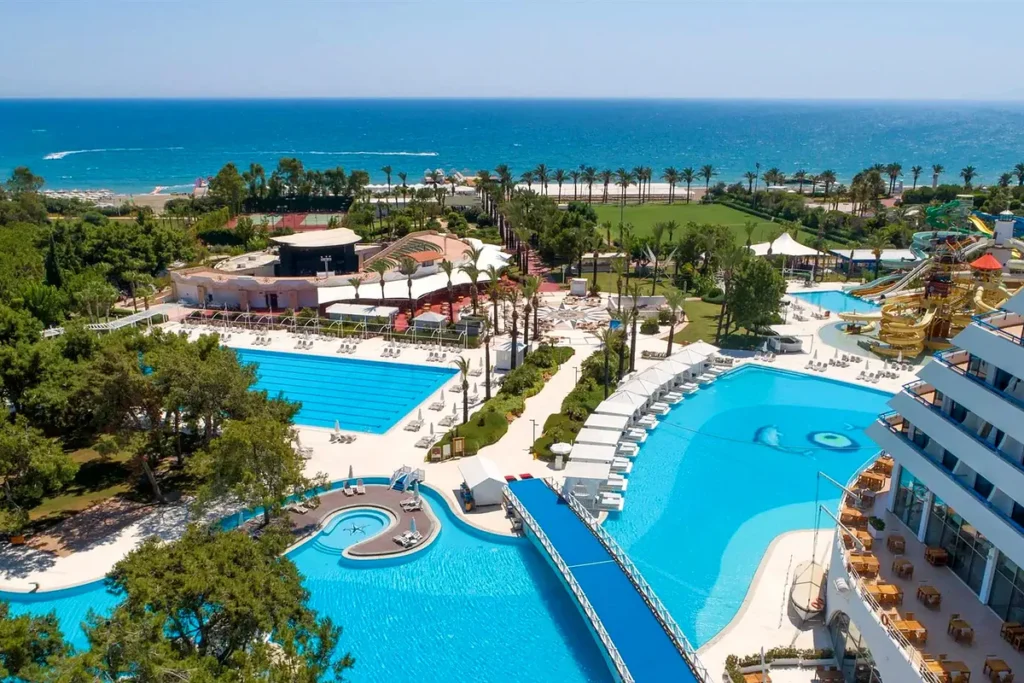 titanic deluxe lara ex titanic beach lara basen plaza 1486993078 1200 800 1