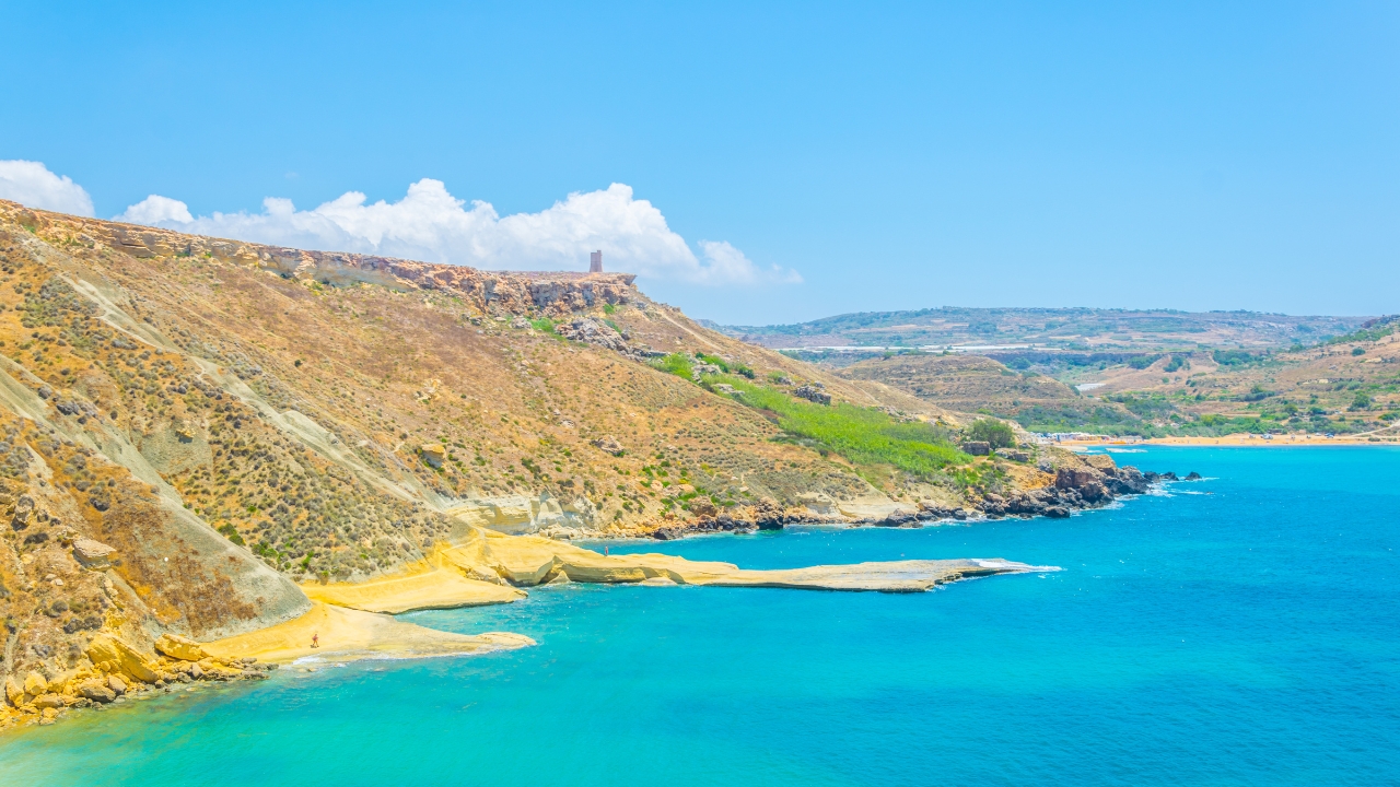Gnejna Bay